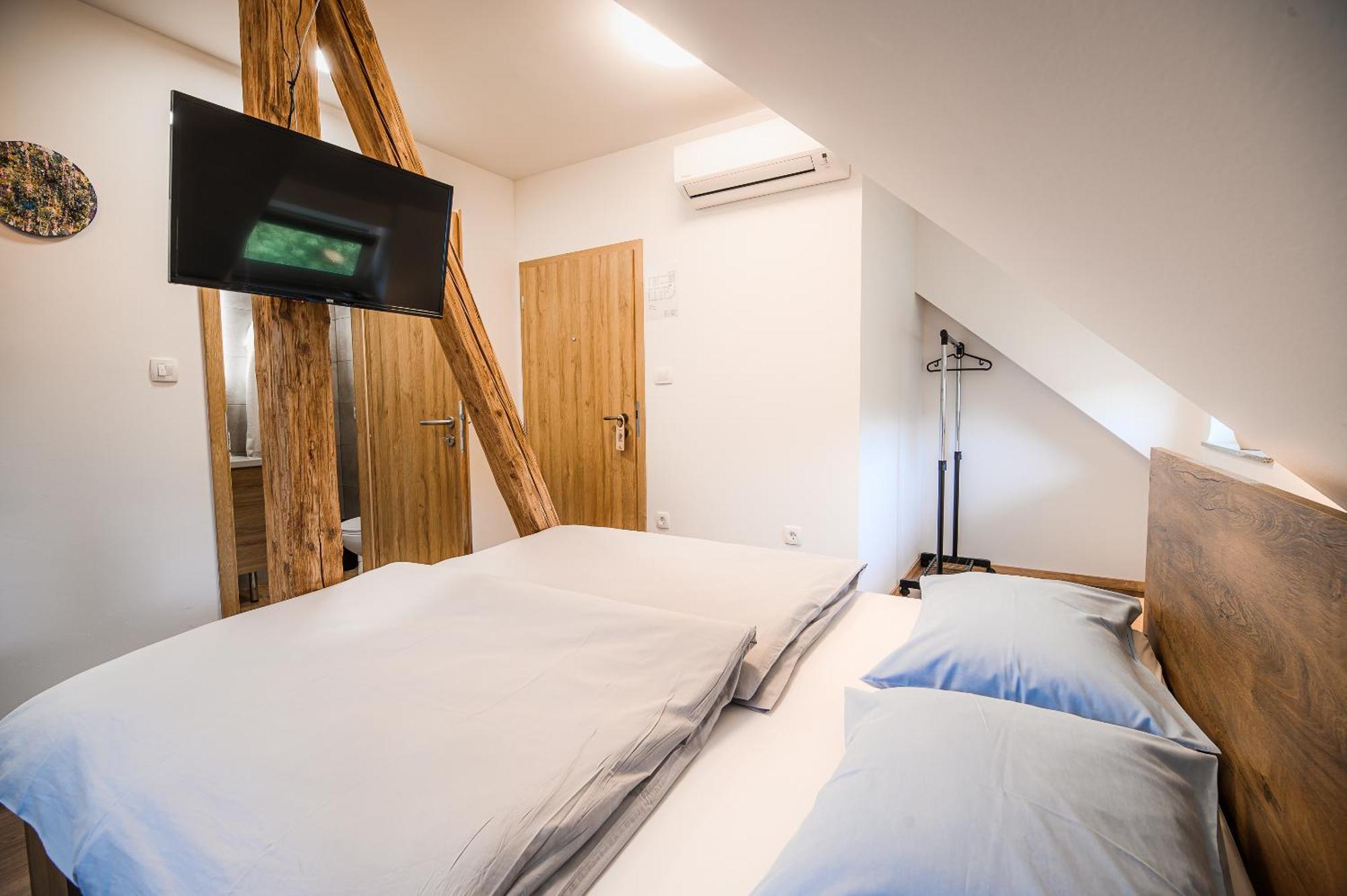 Guesthouse Pr'Sefu Brezice Ruang foto