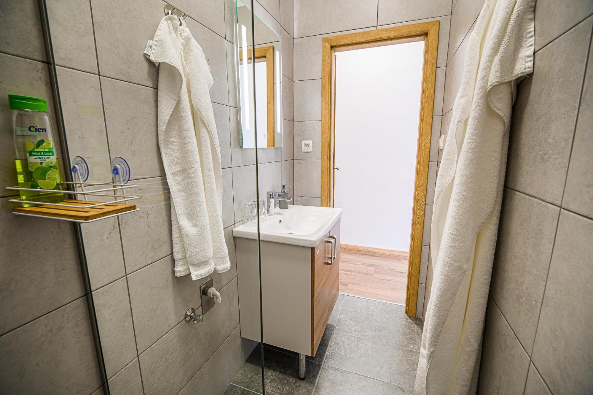Guesthouse Pr'Sefu Brezice Ruang foto